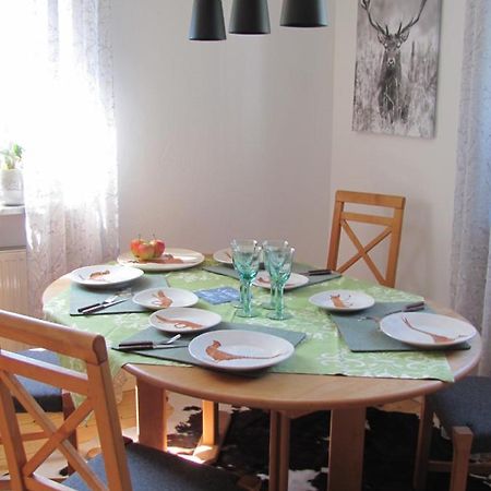 Schlossblick Ferienhaus: Cozy 6-Person Retreat with Castle Views Trunkelsberg Exterior photo