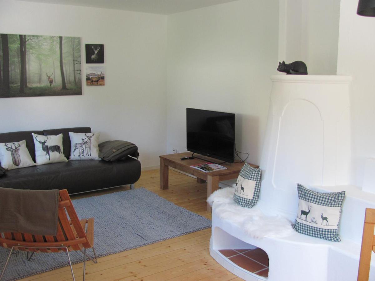 Schlossblick Ferienhaus: Cozy 6-Person Retreat with Castle Views Trunkelsberg Exterior photo