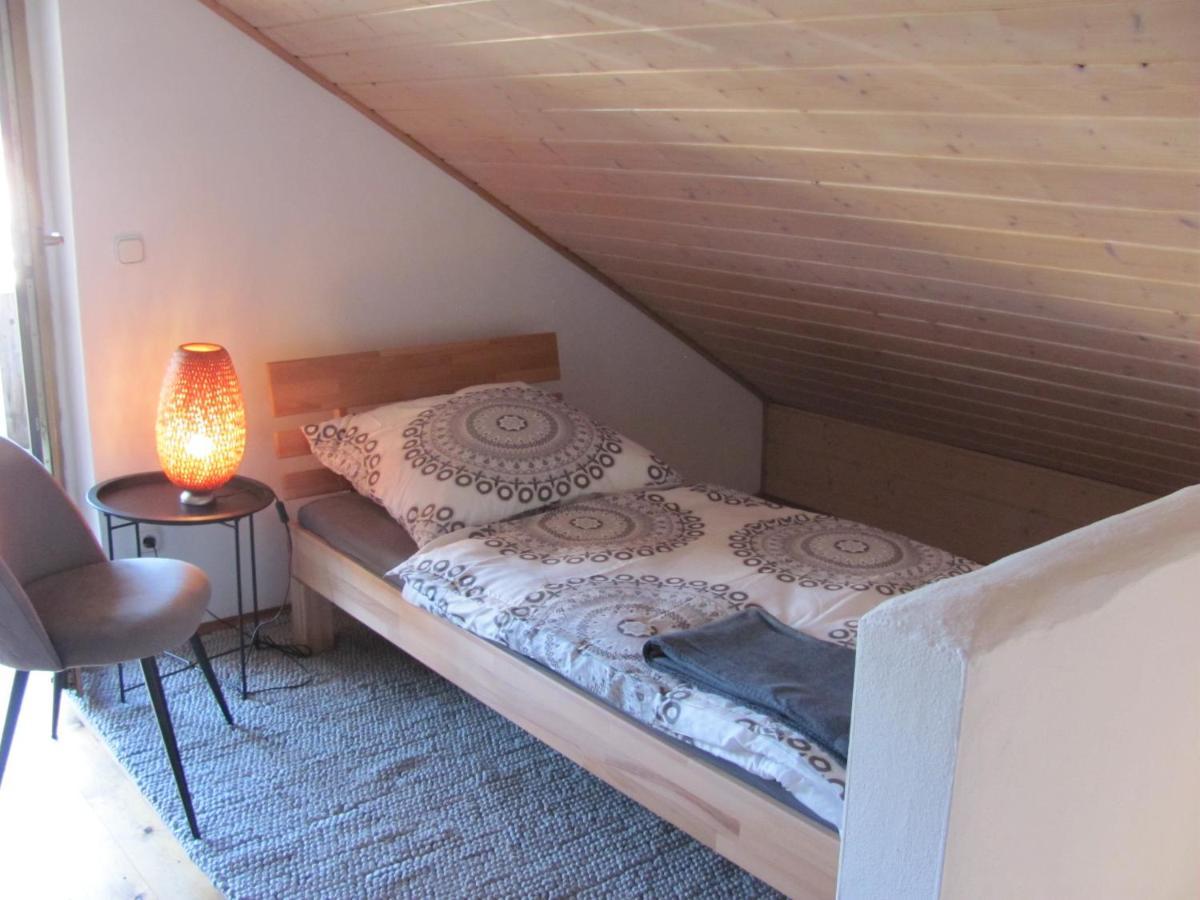 Schlossblick Ferienhaus: Cozy 6-Person Retreat with Castle Views Trunkelsberg Exterior photo