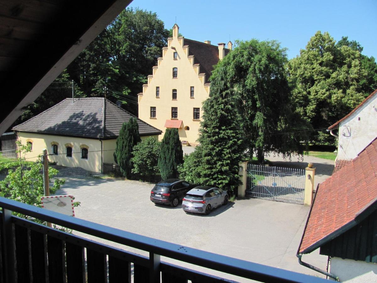 Schlossblick Ferienhaus: Cozy 6-Person Retreat with Castle Views Trunkelsberg Exterior photo